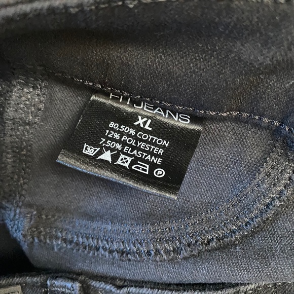 Fitjeans 360 High Waisted - Black - Picture 12 of 14